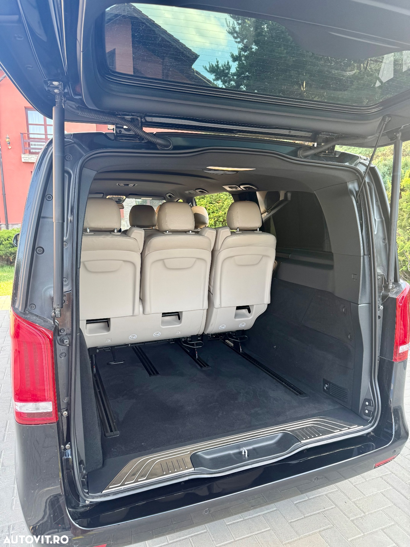 Mercedes-Benz V 250 (BlueTEC) d extralang 4Matic 7G-TRONIC Avantgarde Edition - 5