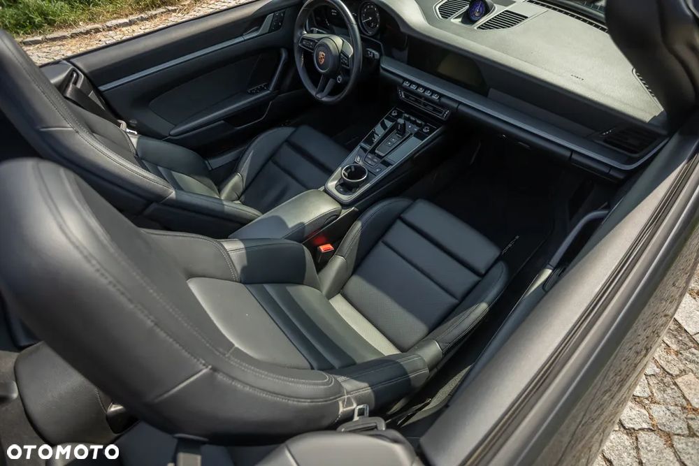 Porsche 911 Carrera S PDK - 19