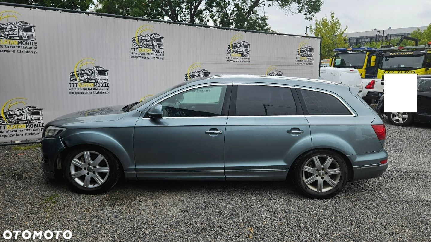 Audi Q7 - 17