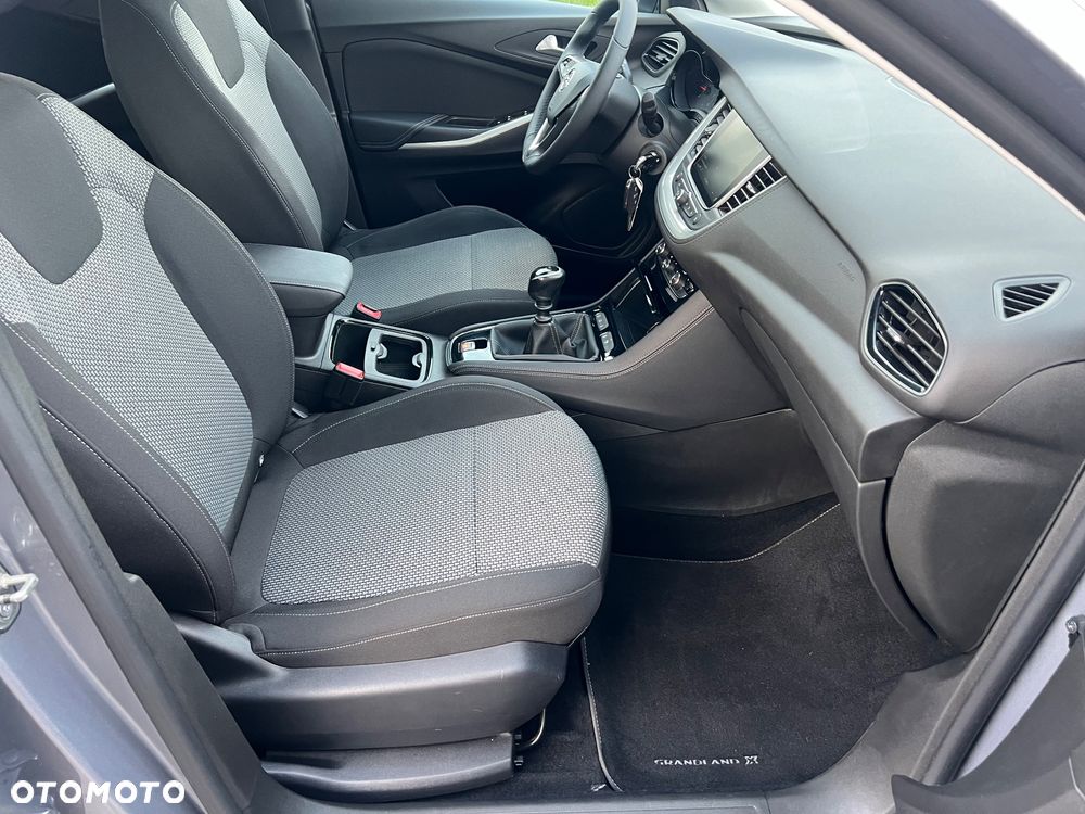 Opel Grandland X 1.2 Start/Stop Business Elegance - 30