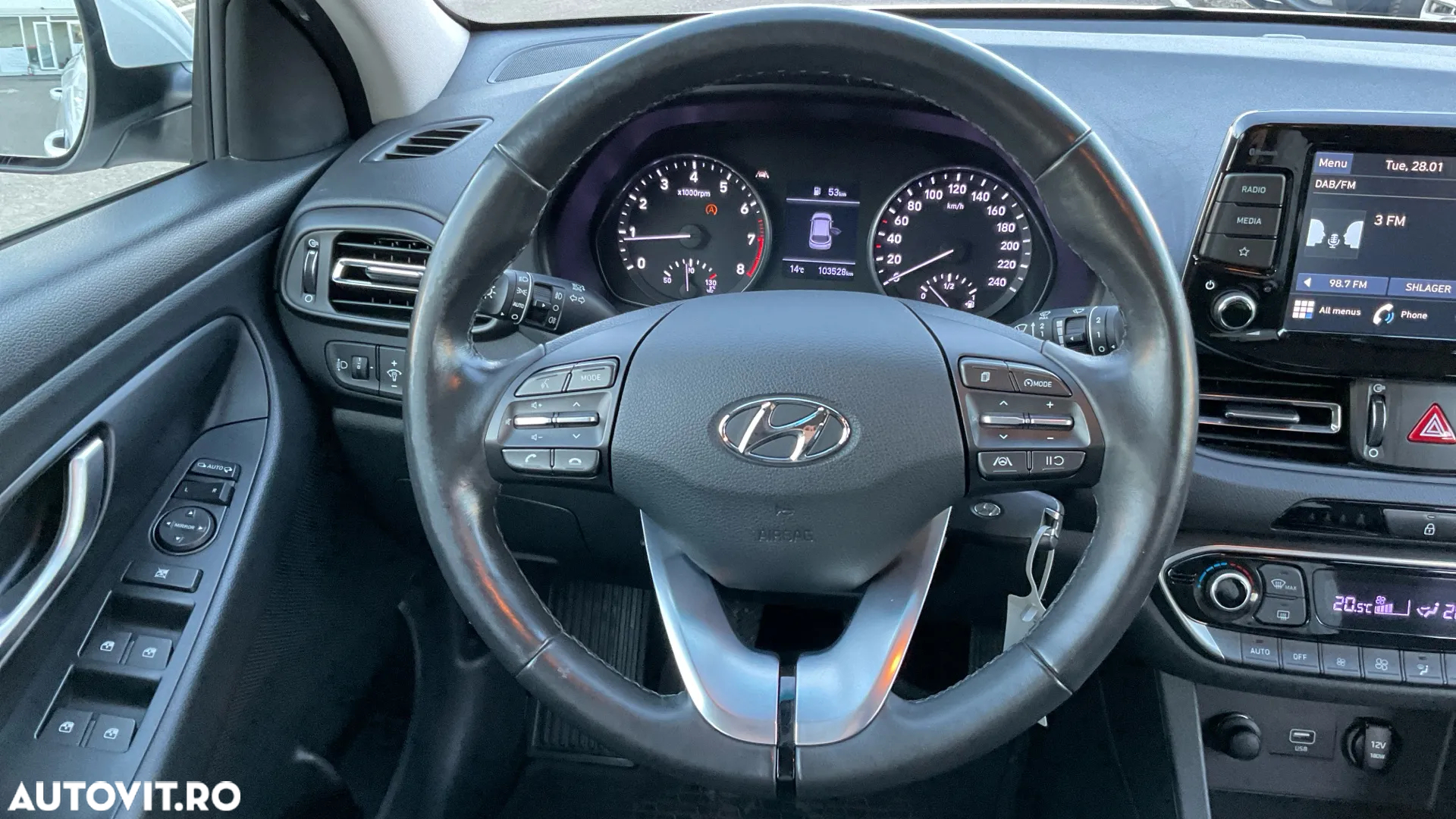 Hyundai i30 1.5 110CP 5DR M/T Highway - 18