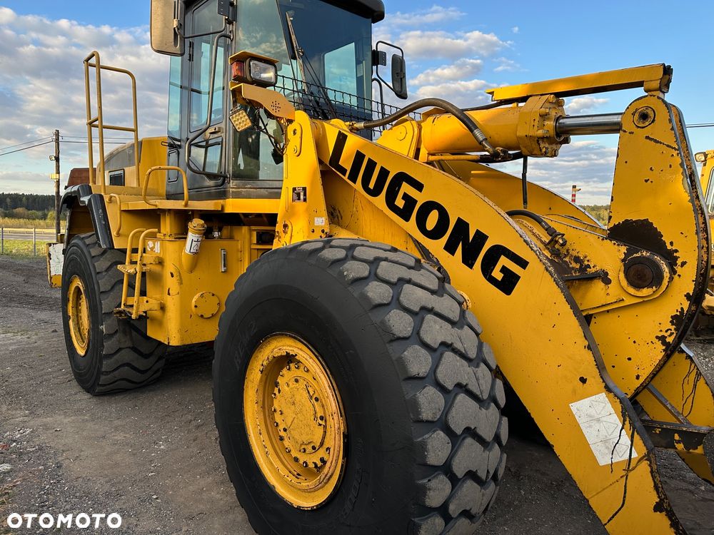 Liu Gong CLG862 lll Cat Liebherr JCB - 15