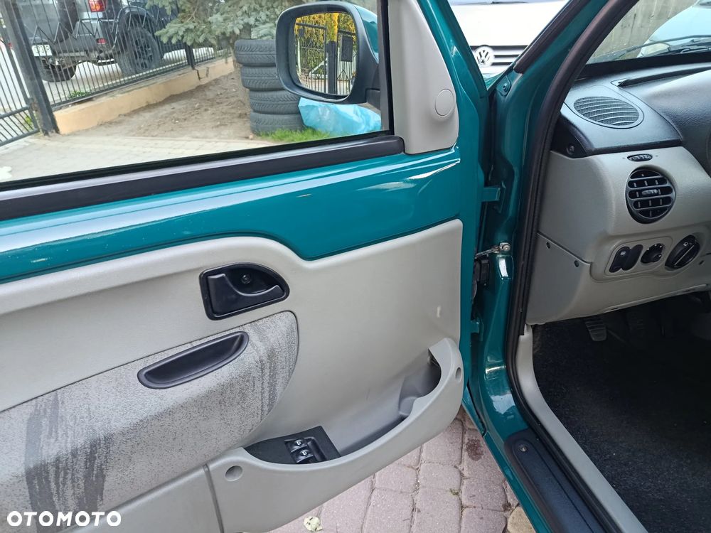 Renault Kangoo 1.6 16V Privilege - 29