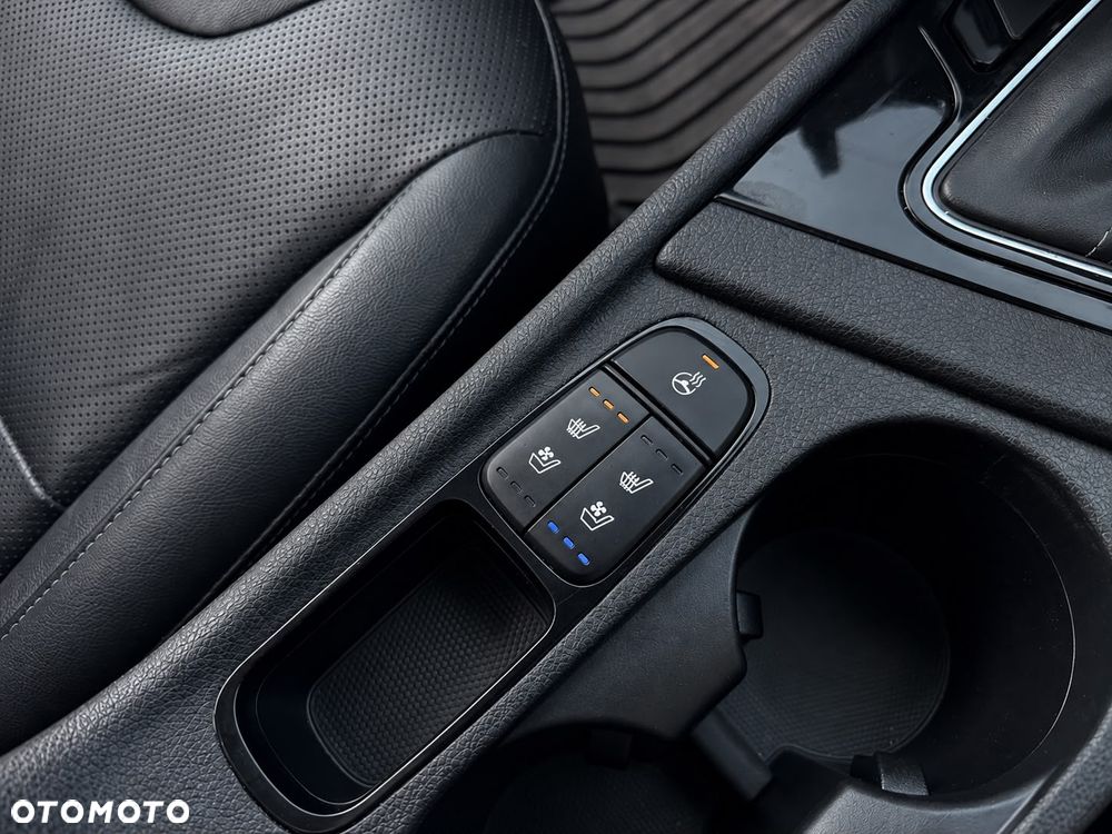 Kia Niro - 13