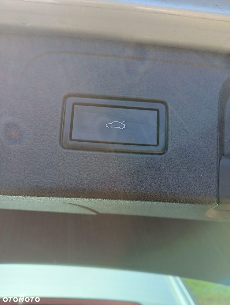 Volkswagen Passat 2.0 TDI BMT 4Mot Highline DSG - 16