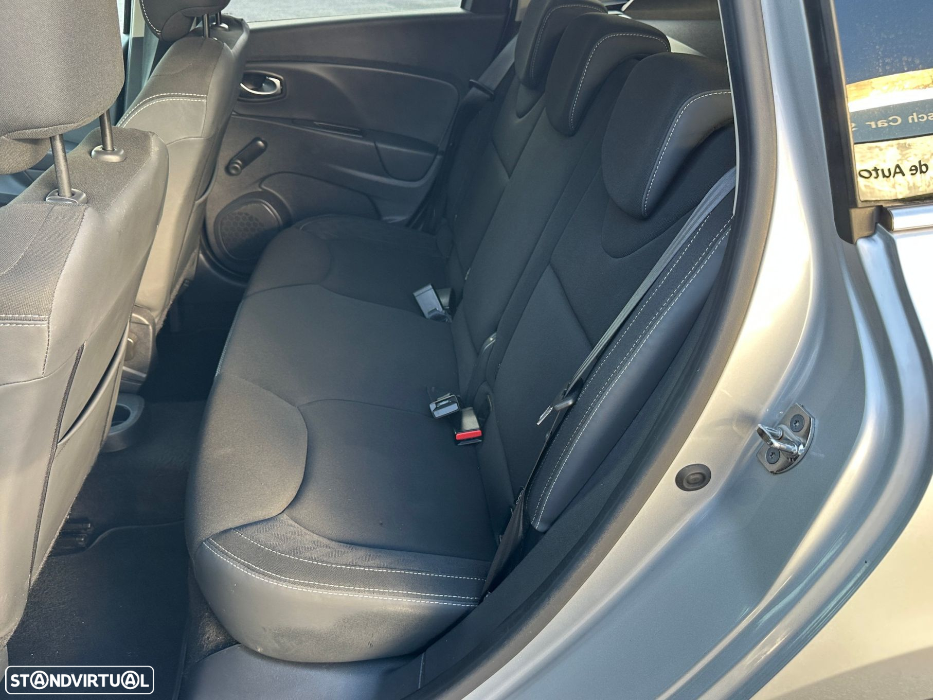 Renault Clio Sport Tourer 0.9 TCe Limited Edition - 10