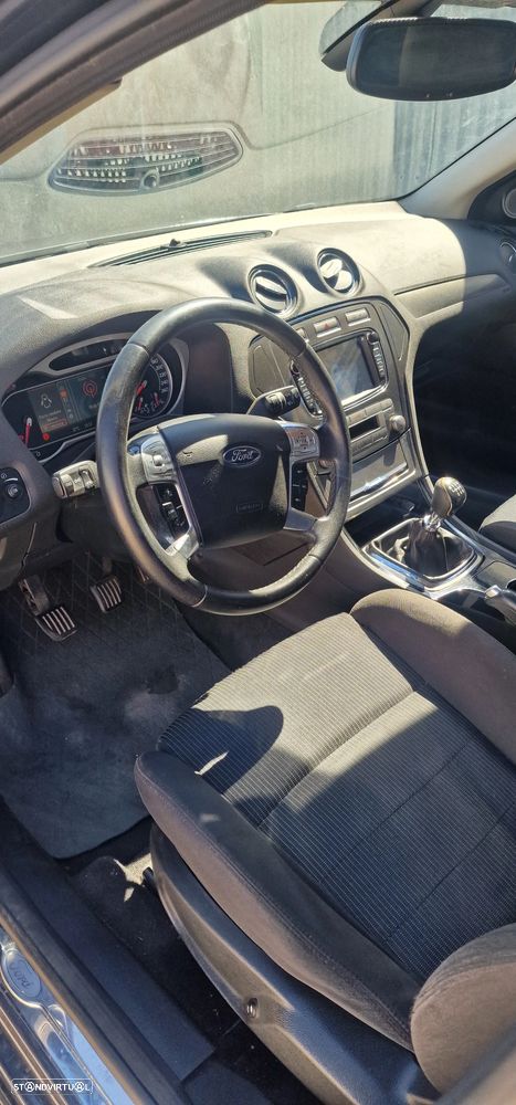 Ford Mondeo SW 2.0 TDCi Titanium - 13