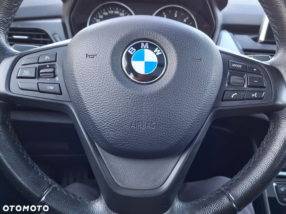 BMW Seria 2 218d xDrive Luxury Line - 24