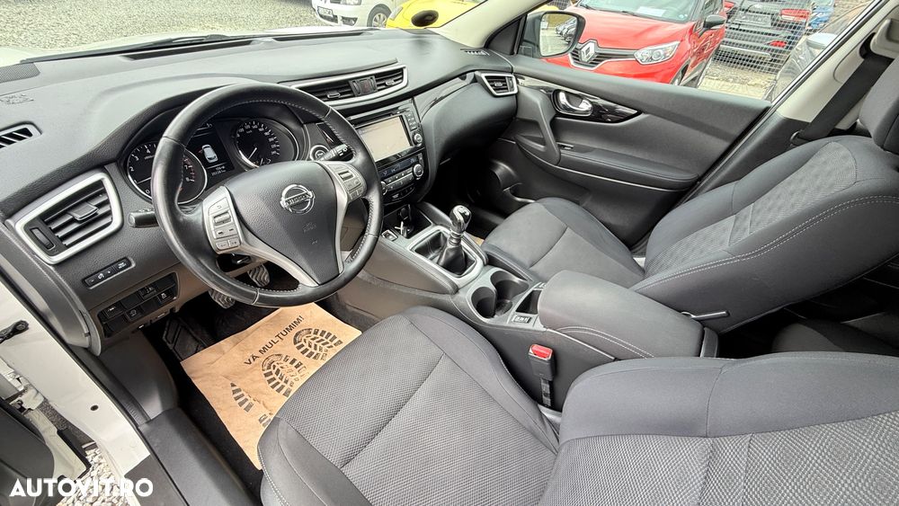Nissan Qashqai 1.6 DIG-T N-Connecta - 7