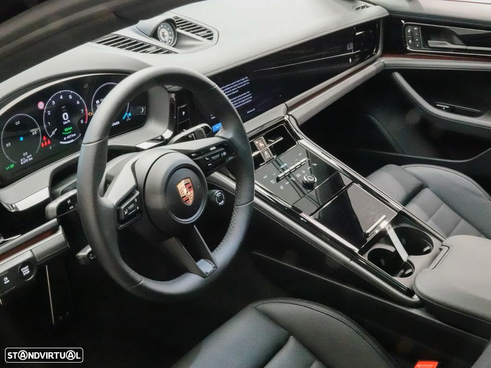 Porsche Panamera - 21