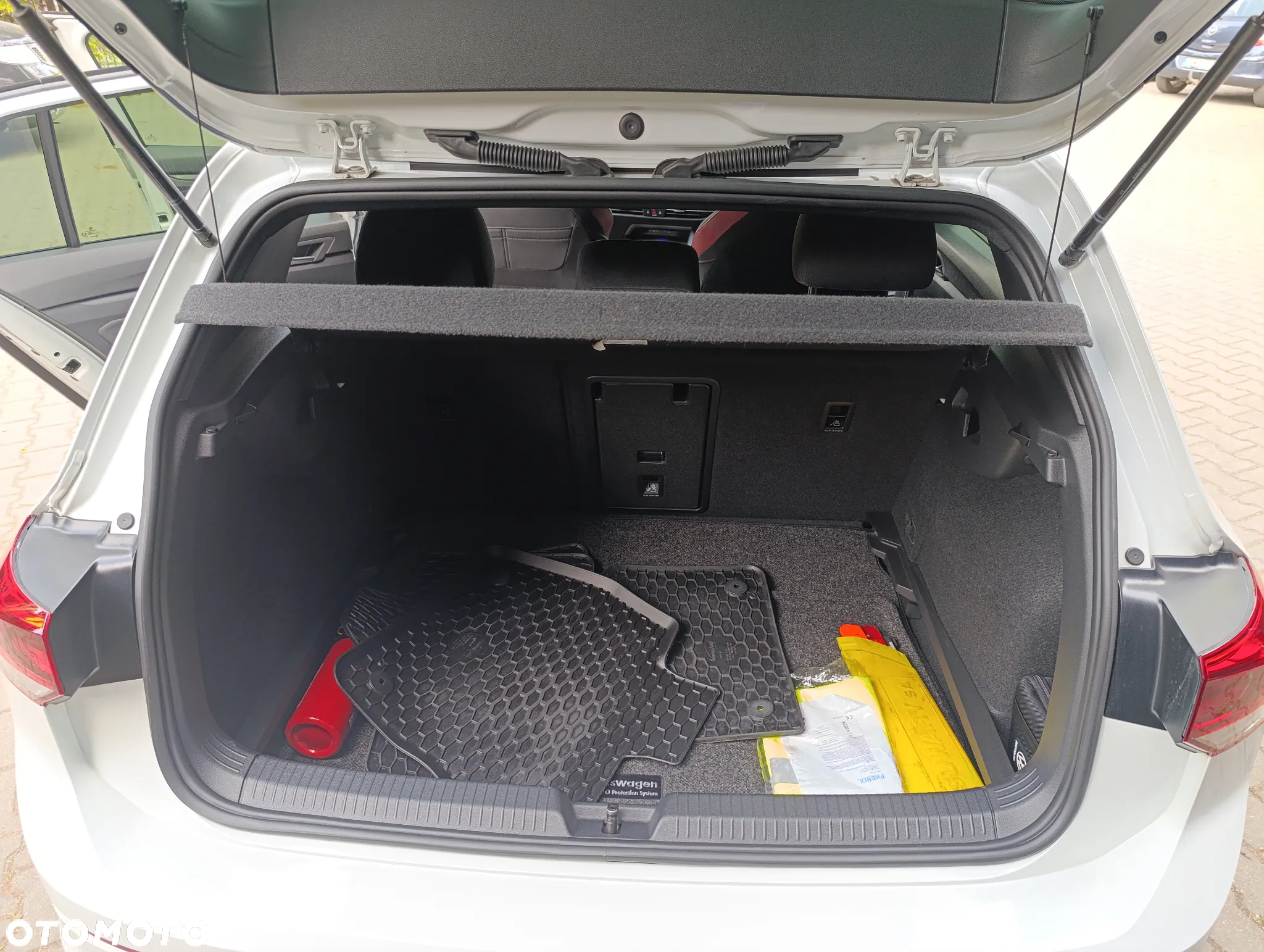 Volkswagen Golf VIII 2.0 TSI GTI DSG - 16