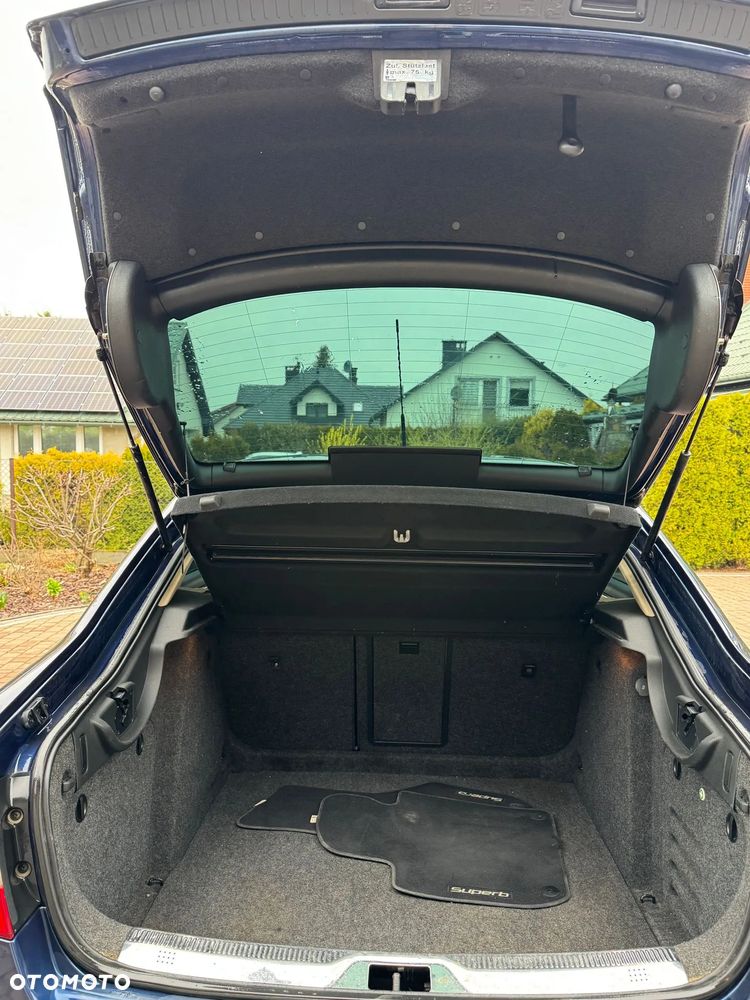 Skoda Superb 2.0 TDI Ambition DSG - 7