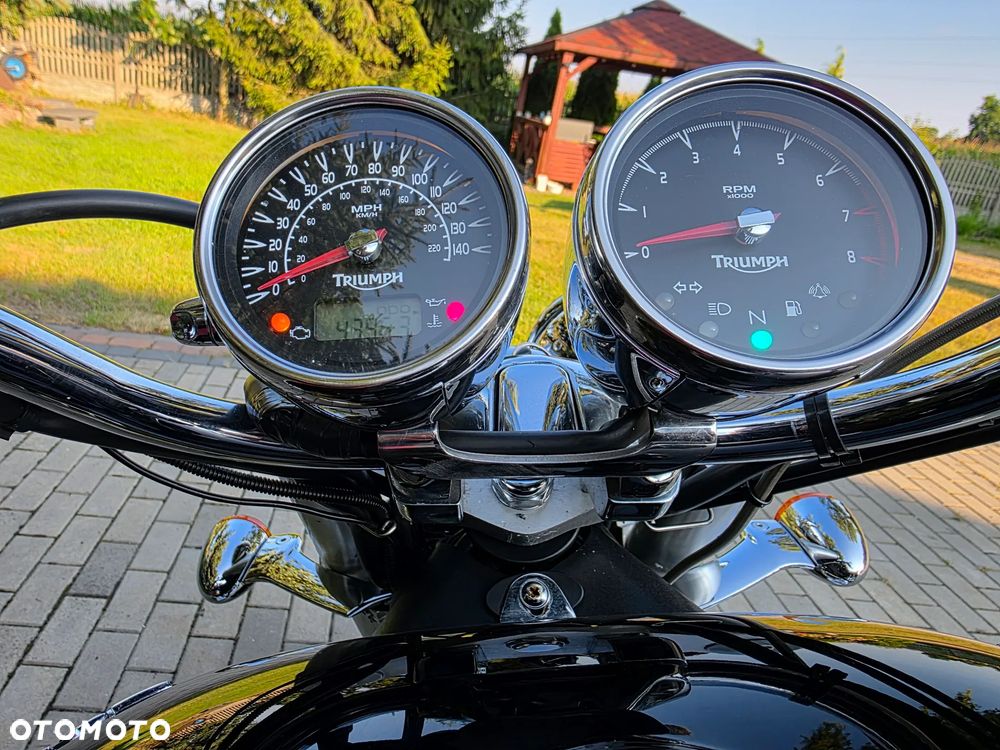 Triumph Rocket - 34