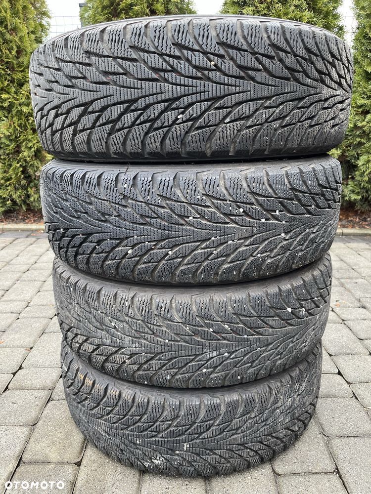 Opony zimowe 175/65/15 Nokian Hakkapelitta - 2