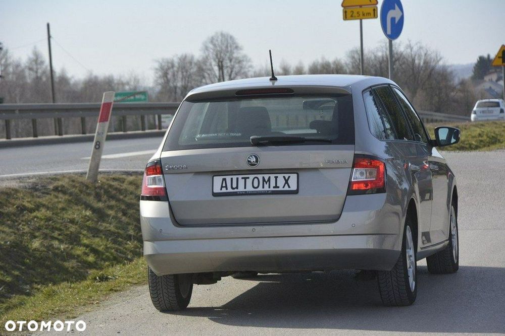 Skoda Fabia - 8