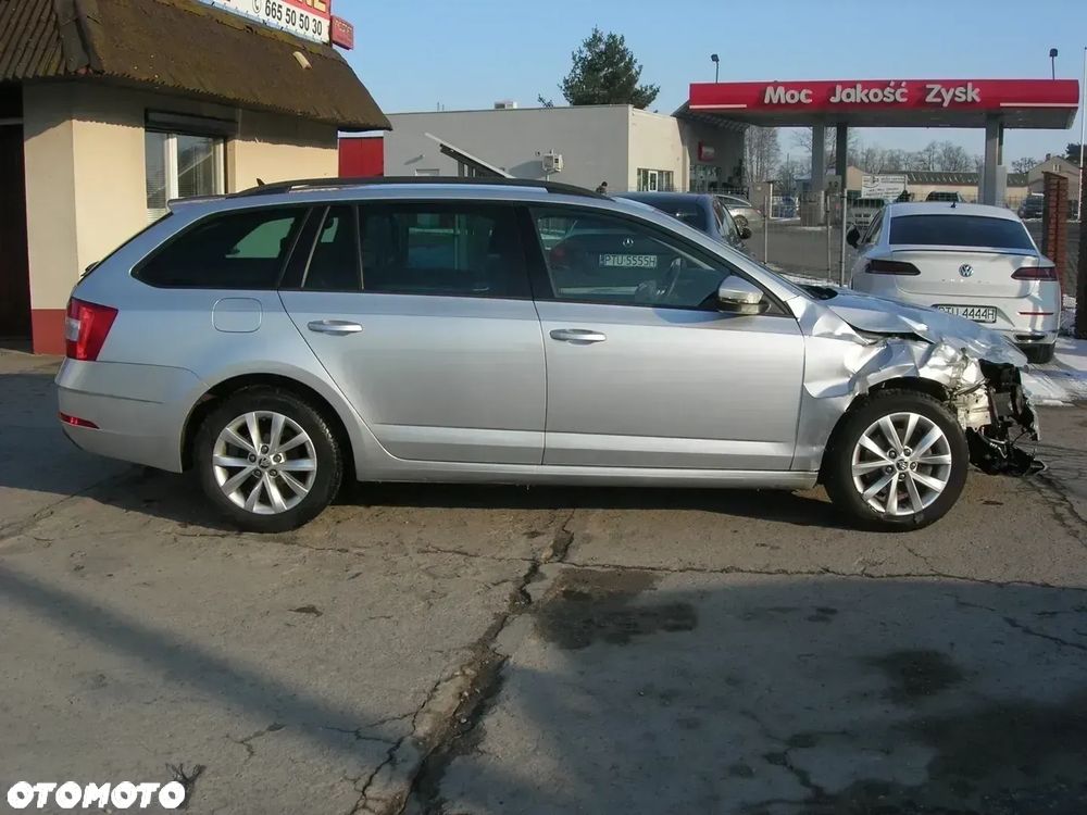 Skoda Octavia Combi 1.5 TSI ACT DSG Style - 5