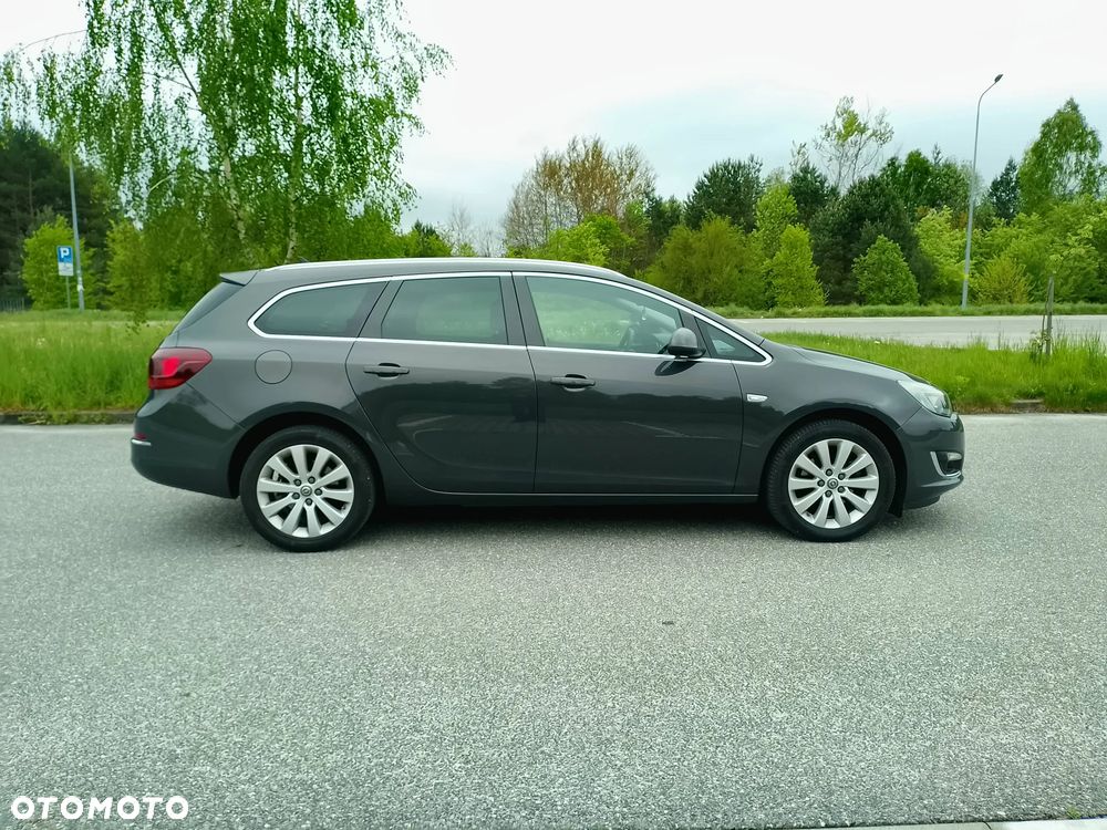 Opel Astra 1.6 CDTI DPF ecoFLEX TourerStart/Stop Exklusiv - 30