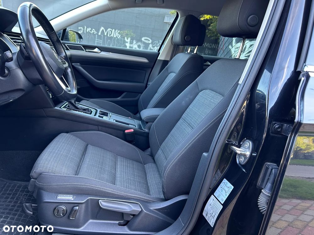 Volkswagen Passat 1.5 TSI EVO Business DSG - 17