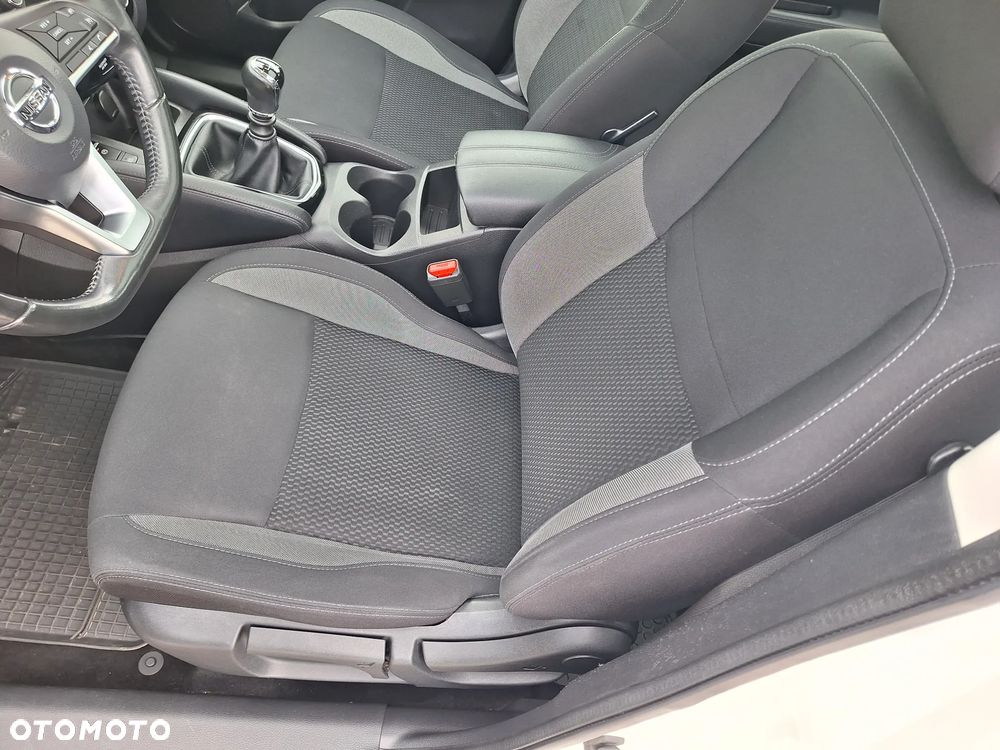 Nissan Qashqai 1.3 DIG-T SHIRO - 16