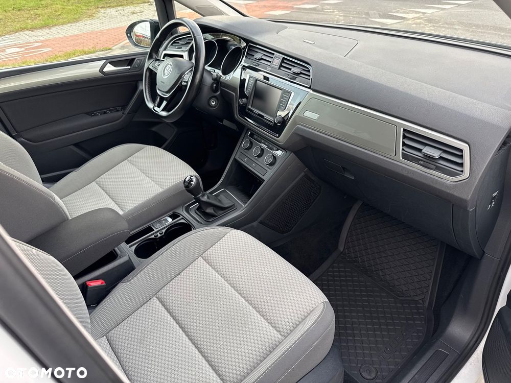 Volkswagen Touran 1.6 TDI BMT SCR Comfortline - 20