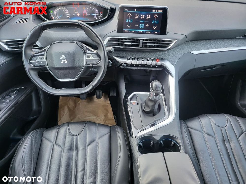 Peugeot 5008 - 25