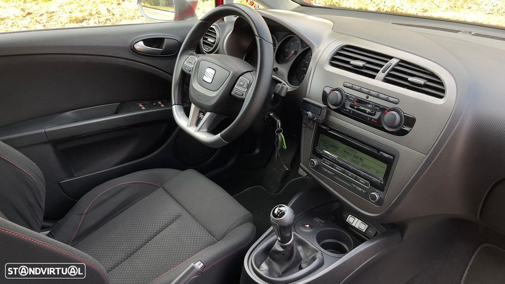 SEAT Leon 2.0 TDI DPF FR - 11