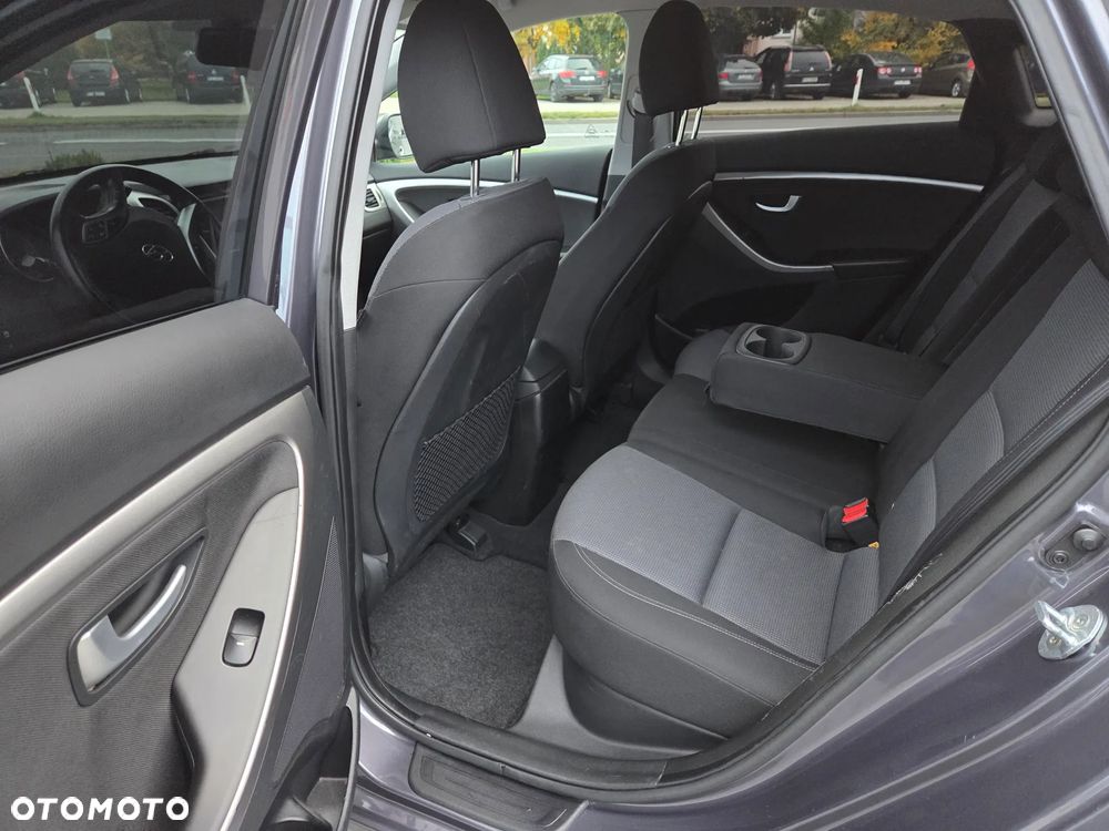 Hyundai i30 1.6 CRDI Select - 16