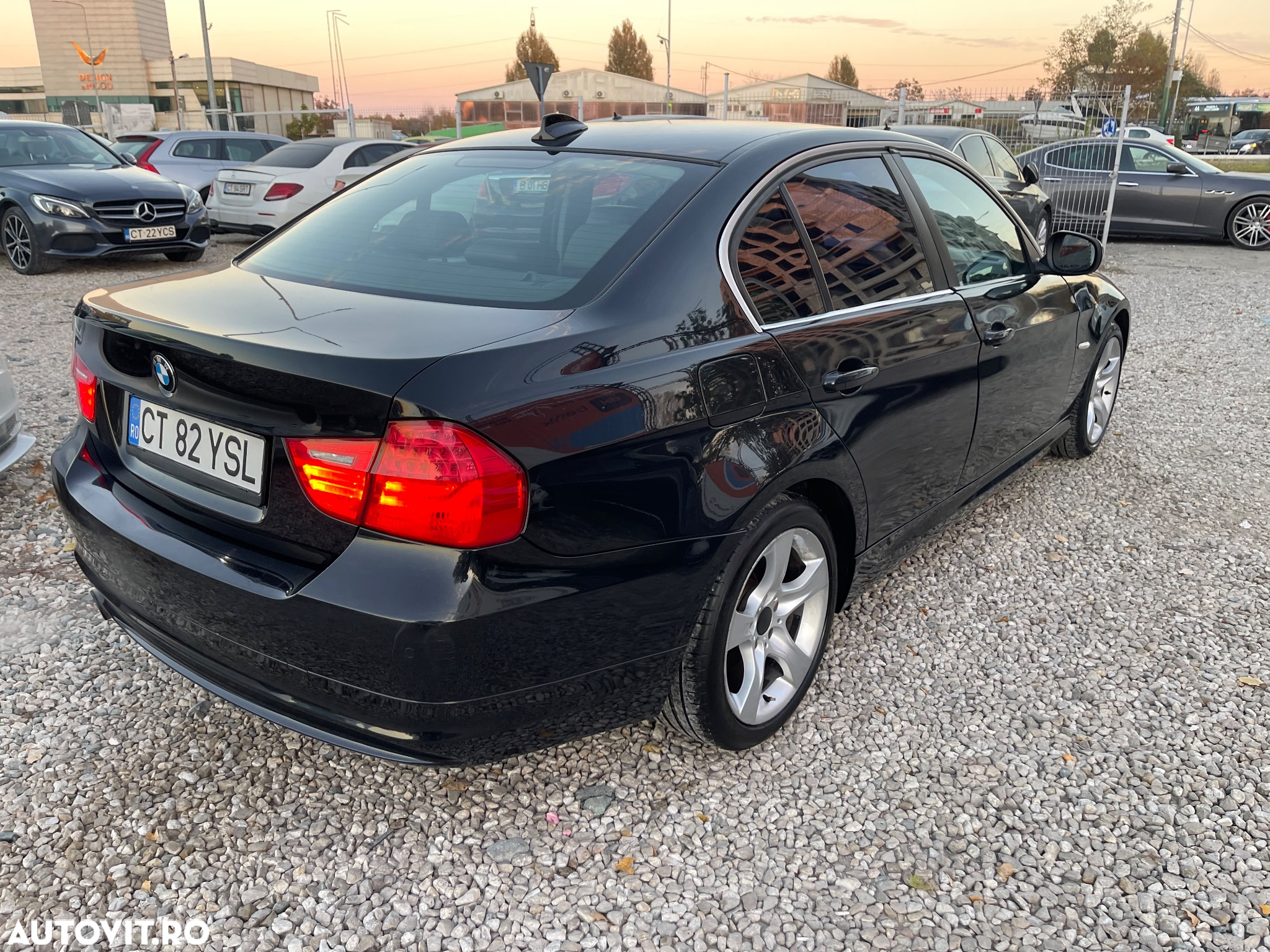 BMW Seria 3 318i Edition Exclusive - 7