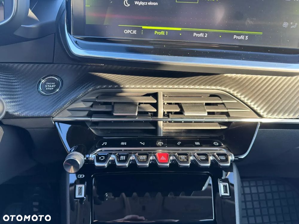 Peugeot 2008 - 30