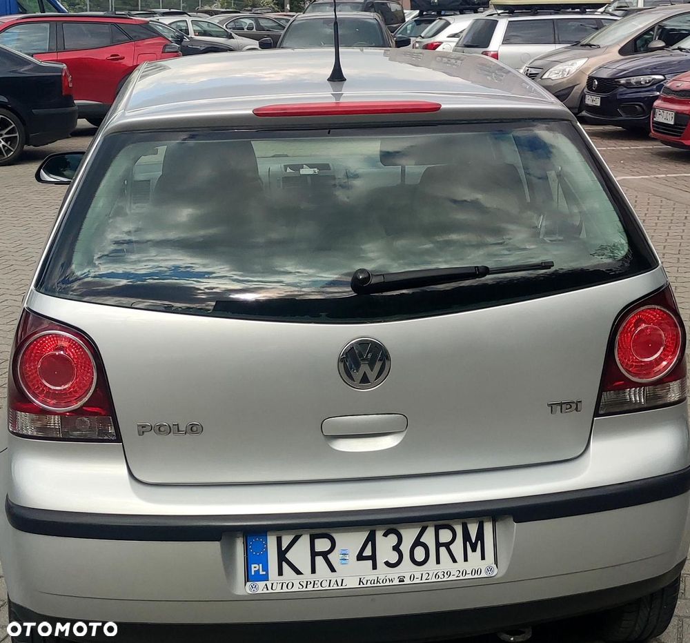 Volkswagen Polo 1.4 TDI DPF Comfortline - 4