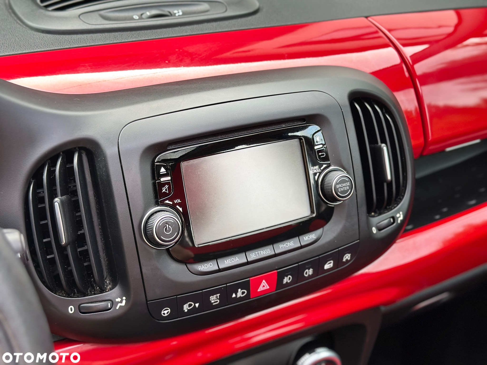 Fiat 500L 1.4 16V (RED) - 12