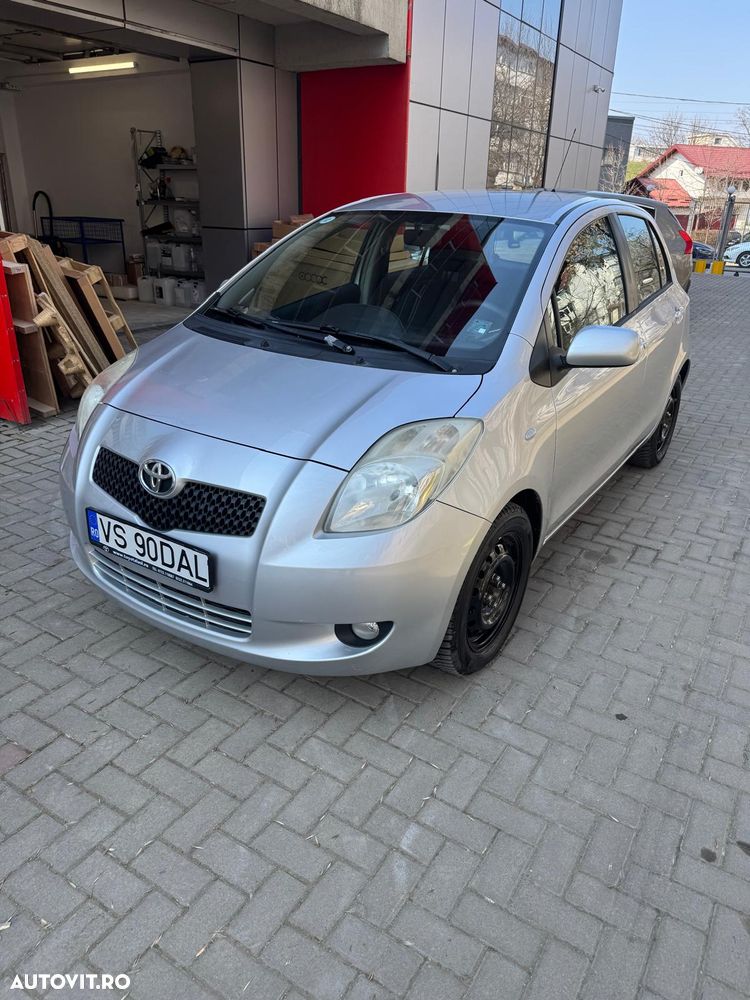 Toyota Yaris 1.3 Sol - 9