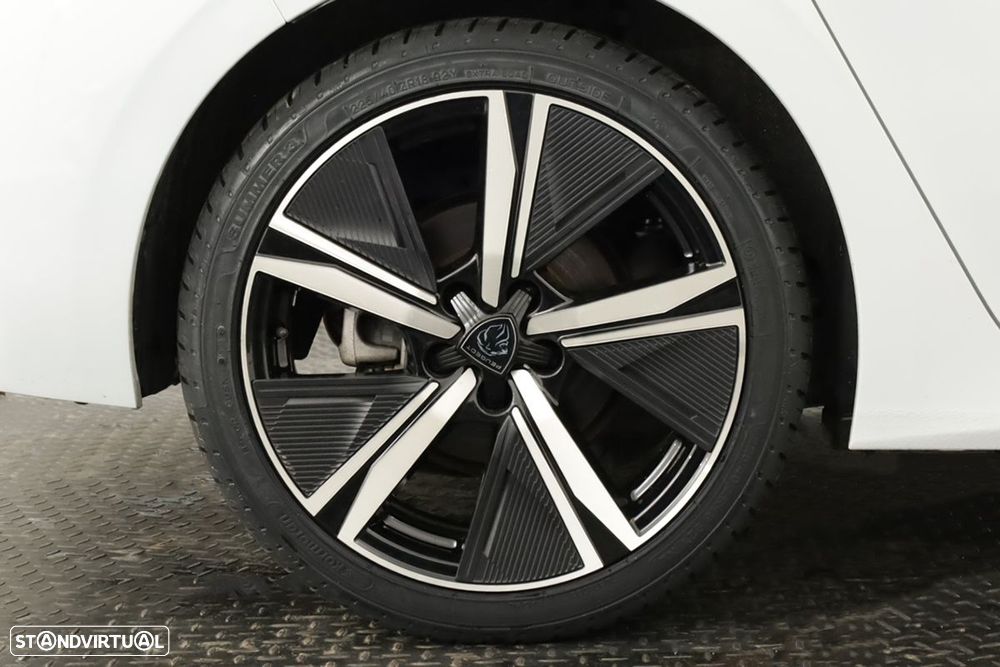 Peugeot 308 1.2 PureTech GT EAT8 - 5