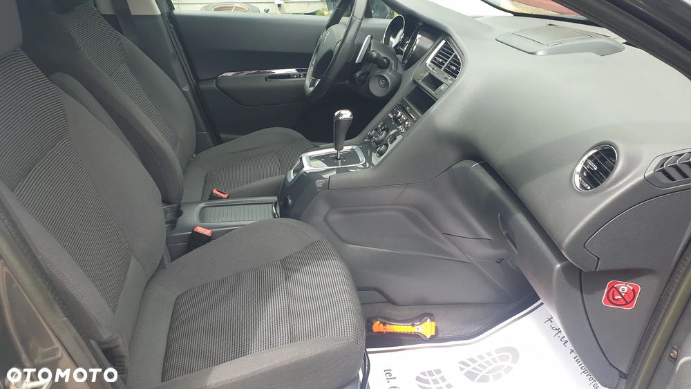 Peugeot 5008 - 15