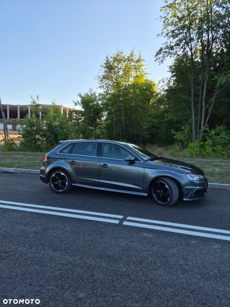 Audi A3 Sportback 2.0 TDI S tronic S line Sportpaket - 7