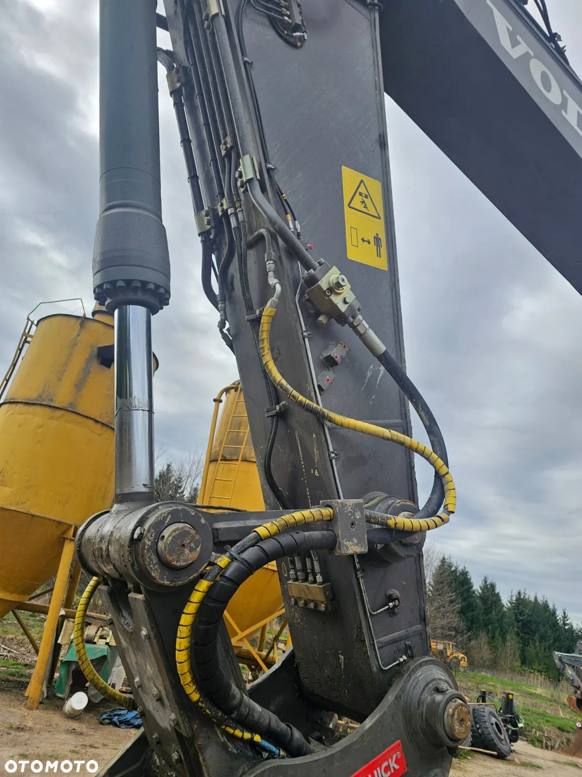Volvo EC300EL - 11