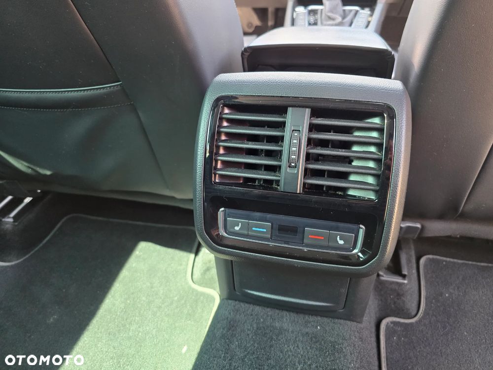 Volkswagen Passat Variant 1.4 TSI Plug-In-Hybrid DSG GTE - 15