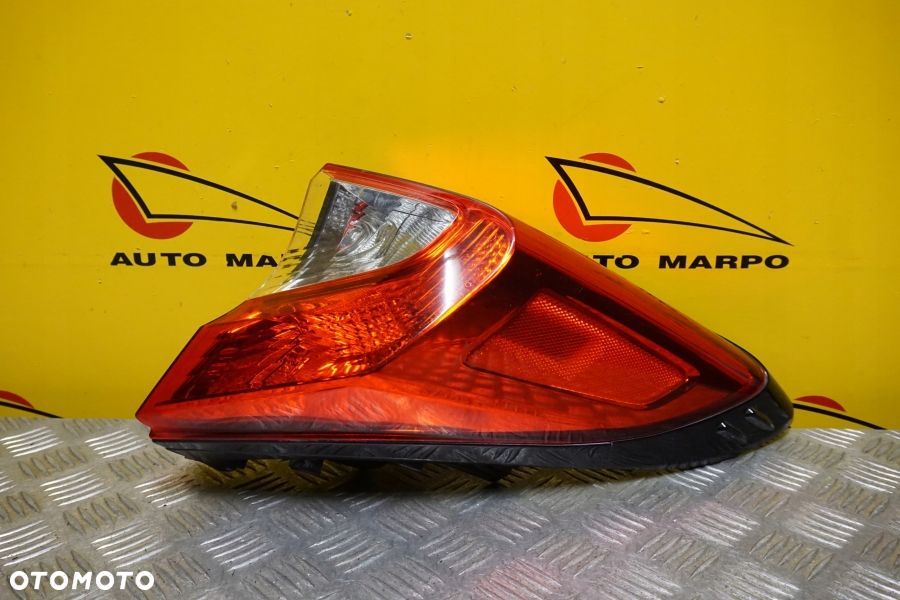 TOYOTA C-HR 2018 2019 2020 - LAMPA TYŁ PRAWA TYLNA USA - 2