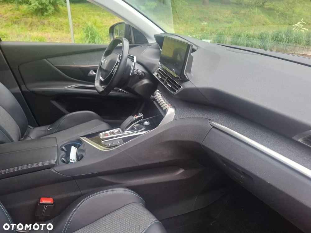 Peugeot 3008 1.6 PureTech Hybrid PHEV Allure Pack S&S EAT8 - 8