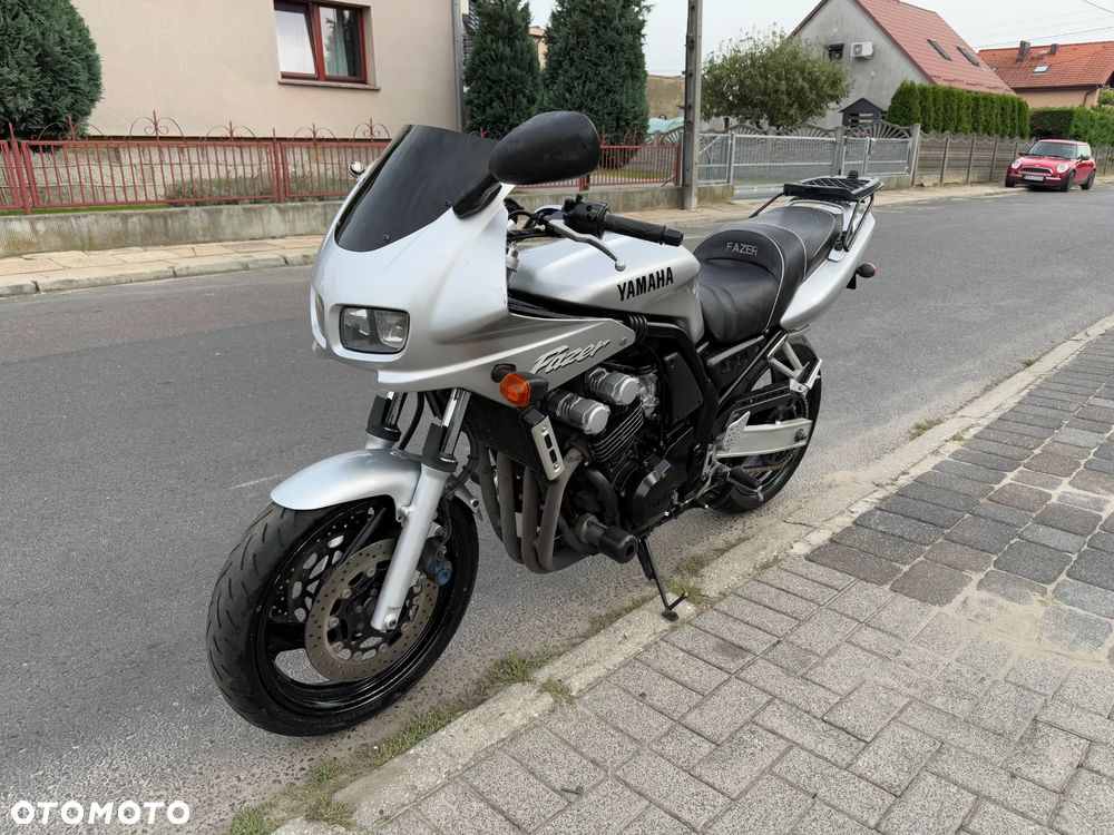 Yamaha FZS - 3