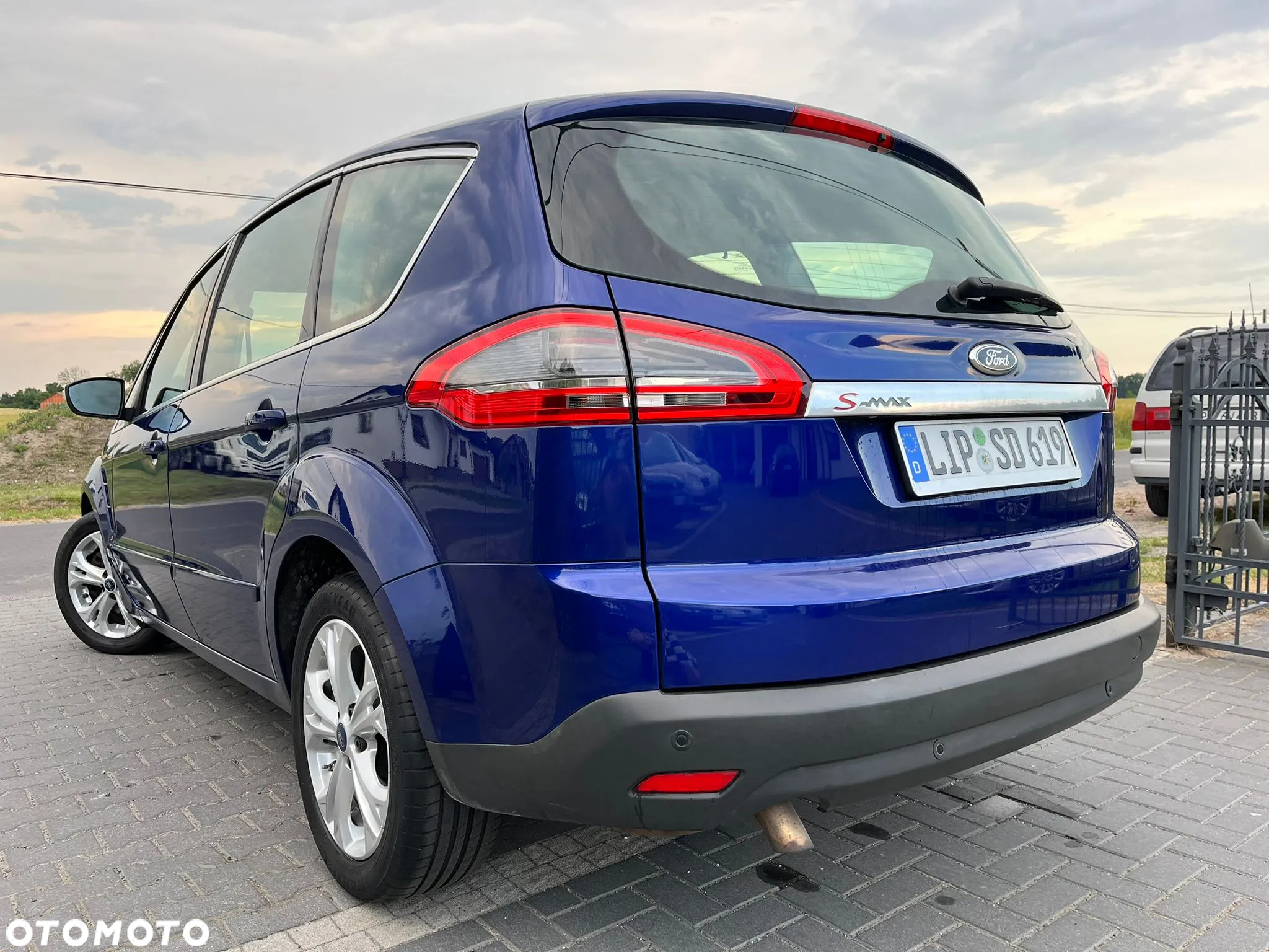 Ford S-Max 2.0 TDCi DPF Titanium - 4