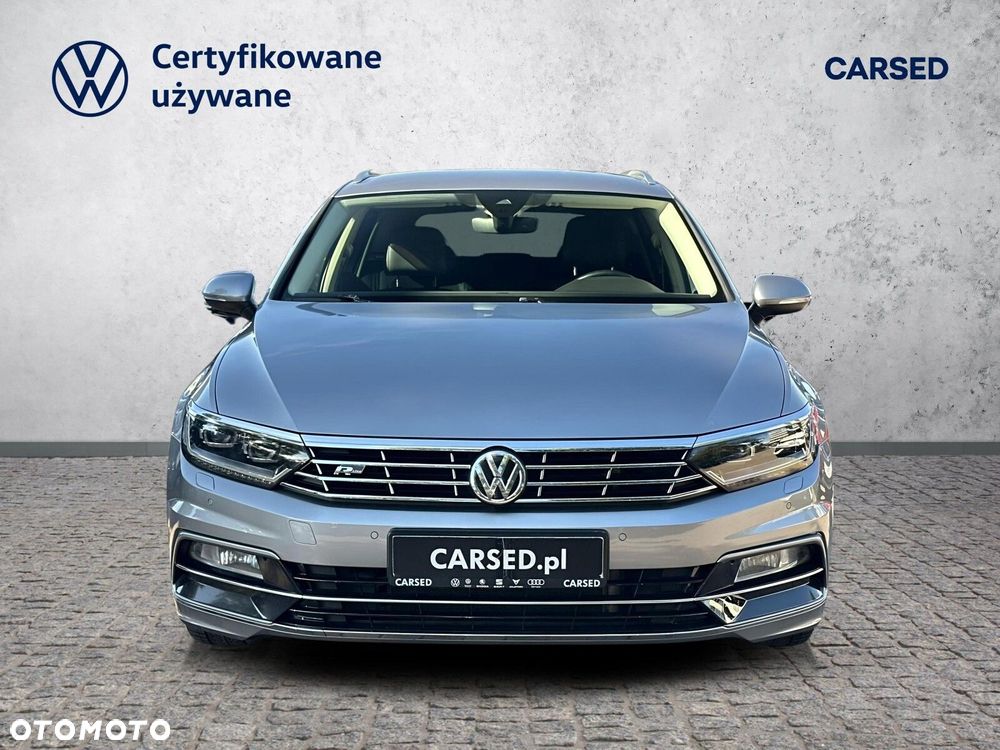 Volkswagen Passat - 11