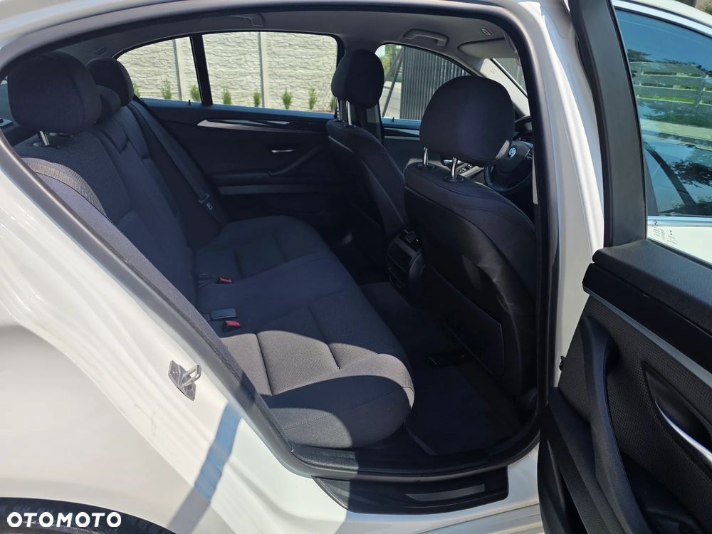 BMW Seria 5 520d - 9