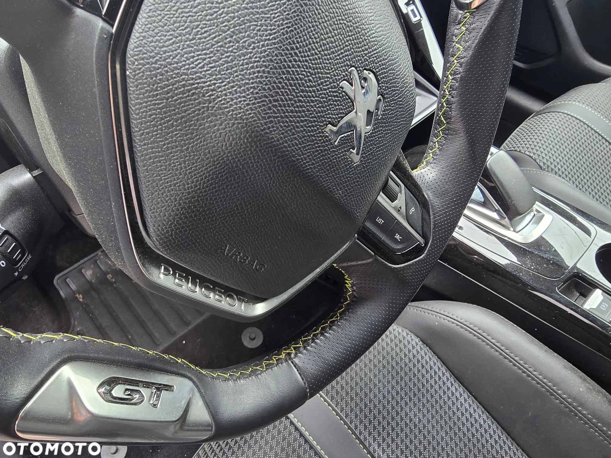 Peugeot 208 e-208 GT Line - 13