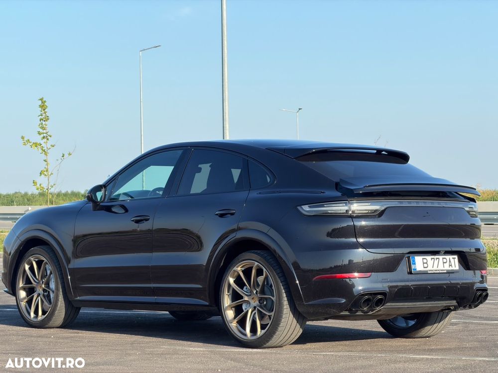 Porsche Cayenne - 4