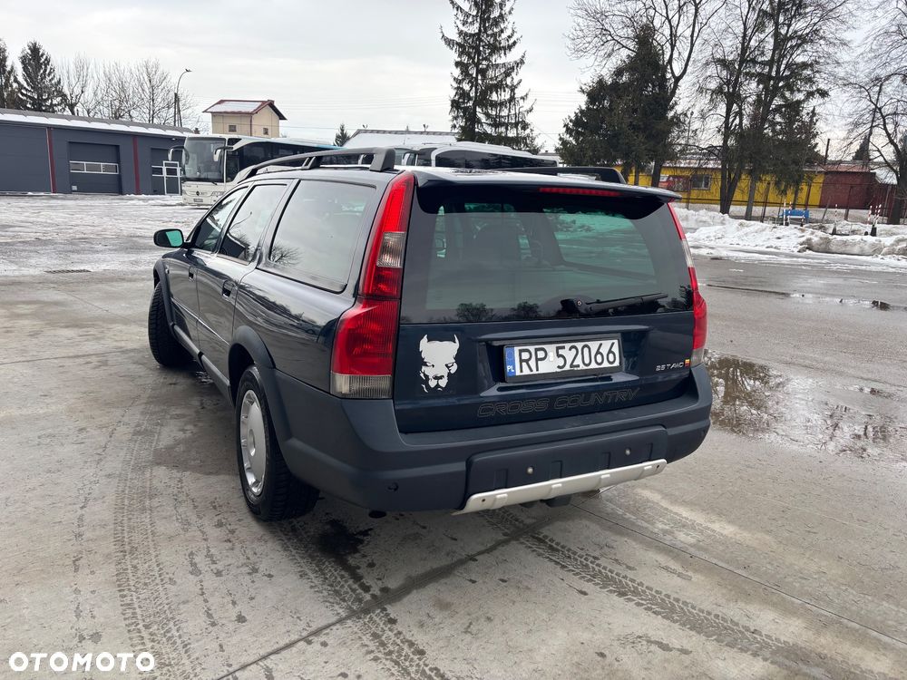 Volvo XC 70 AWD Momentum - 5