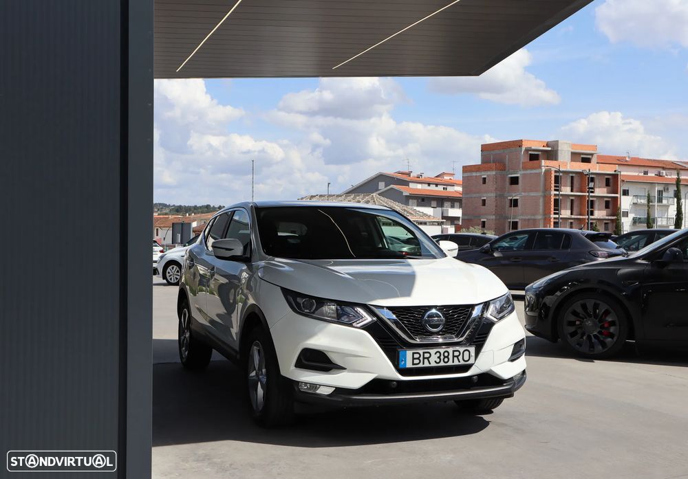Nissan Qashqai 1.5 dCi N-Connecta PS - 6