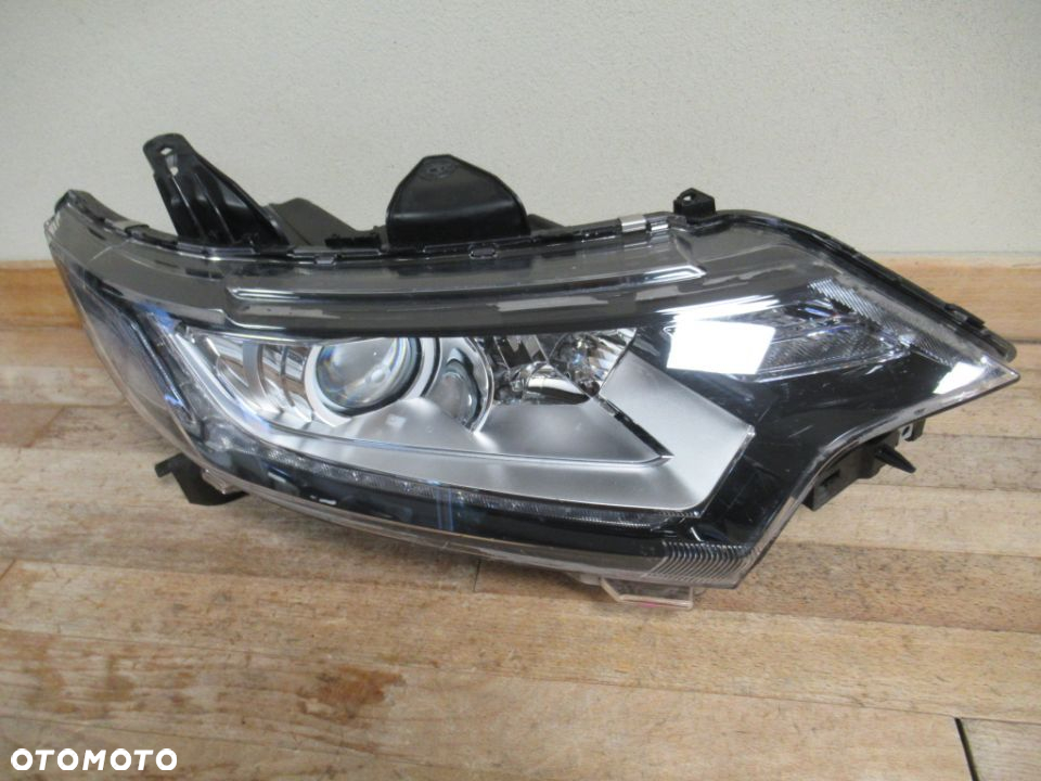 LAMPA PRZEDNIA PRZÓD PRAWA MITSUBISHI OUTLANDER III LIFT 2015- - 10