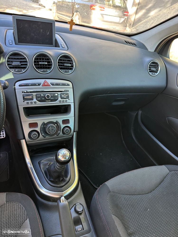 Peugeot 308 SW 1.6 e-HDi Sportium CVM6 - 11