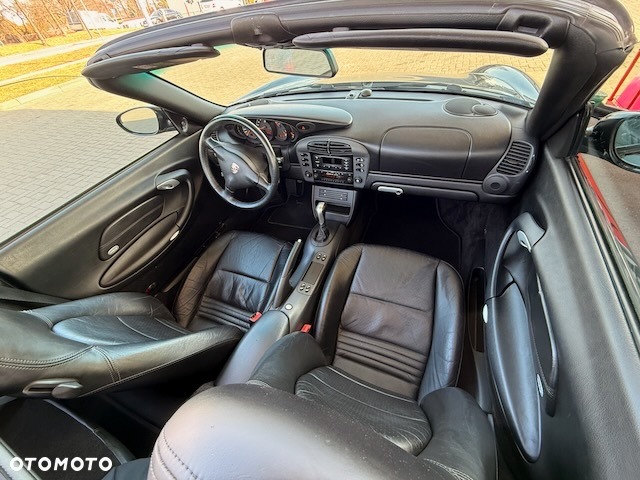 Porsche 911 Carrera Cabrio - 5
